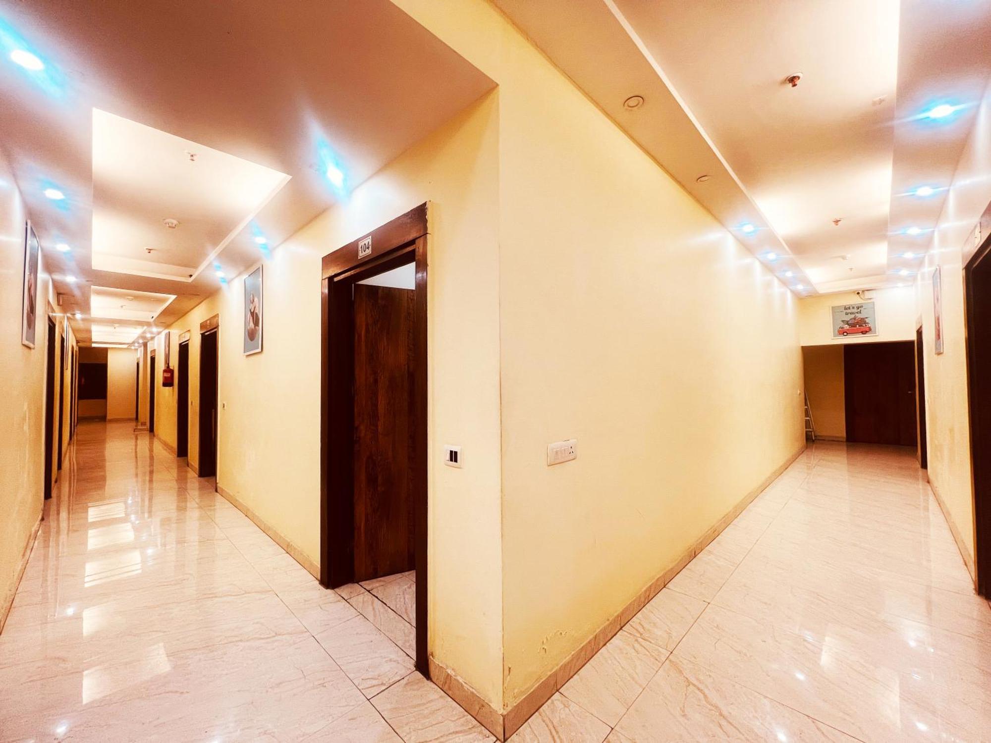 Hotel Lagoona And Banquet Hall New Delhi Ngoại thất bức ảnh