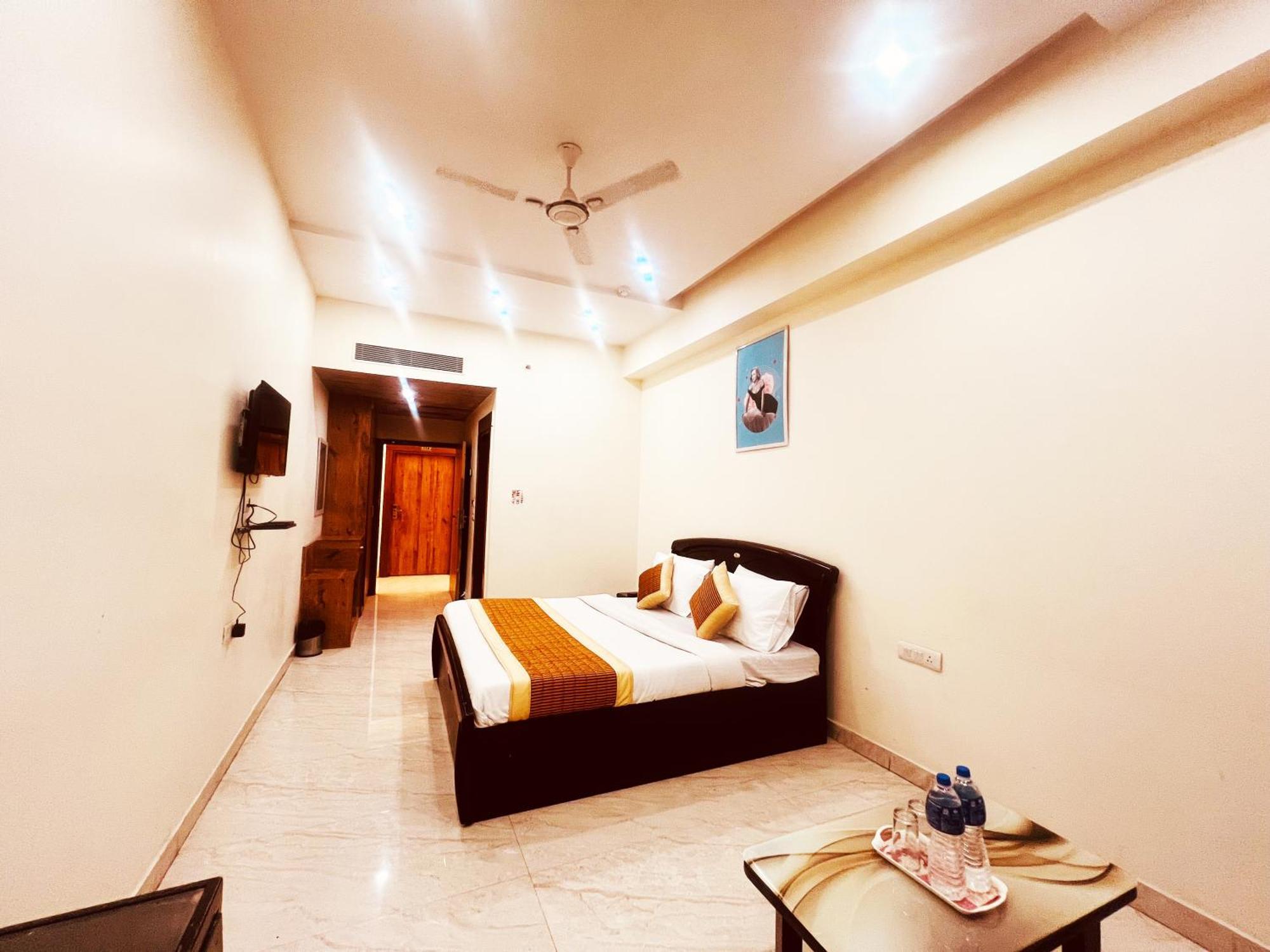 Hotel Lagoona And Banquet Hall New Delhi Ngoại thất bức ảnh